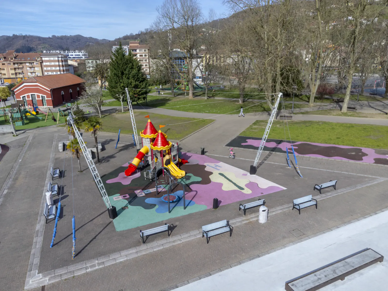 Bancos y papeleras para zonas infantiles Bancos y papeleras para zonas infantiles