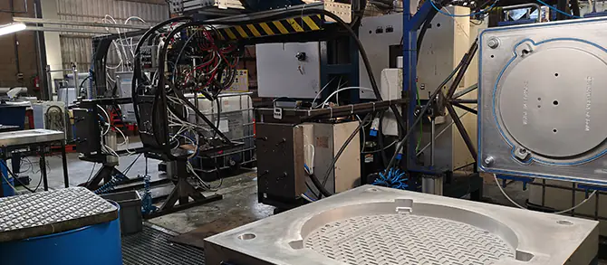 Machines pour la fabrication de bouchons composites