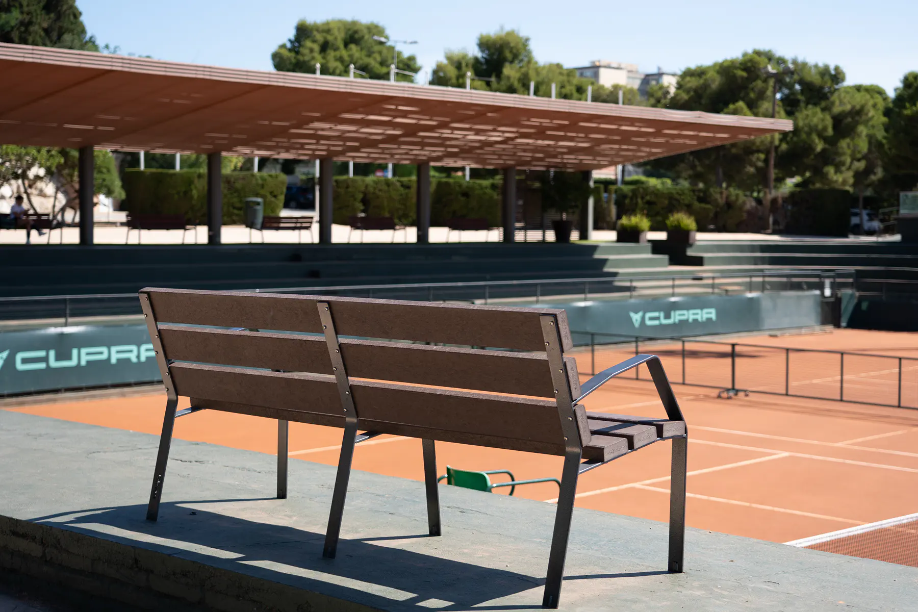 Mobiliario urbano para pistas de tenis Mobiliario urbano para pistas de tenis
