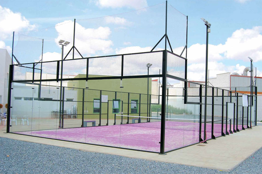 Courts de paddle tennis : la nouvelle tendance dans les communautés